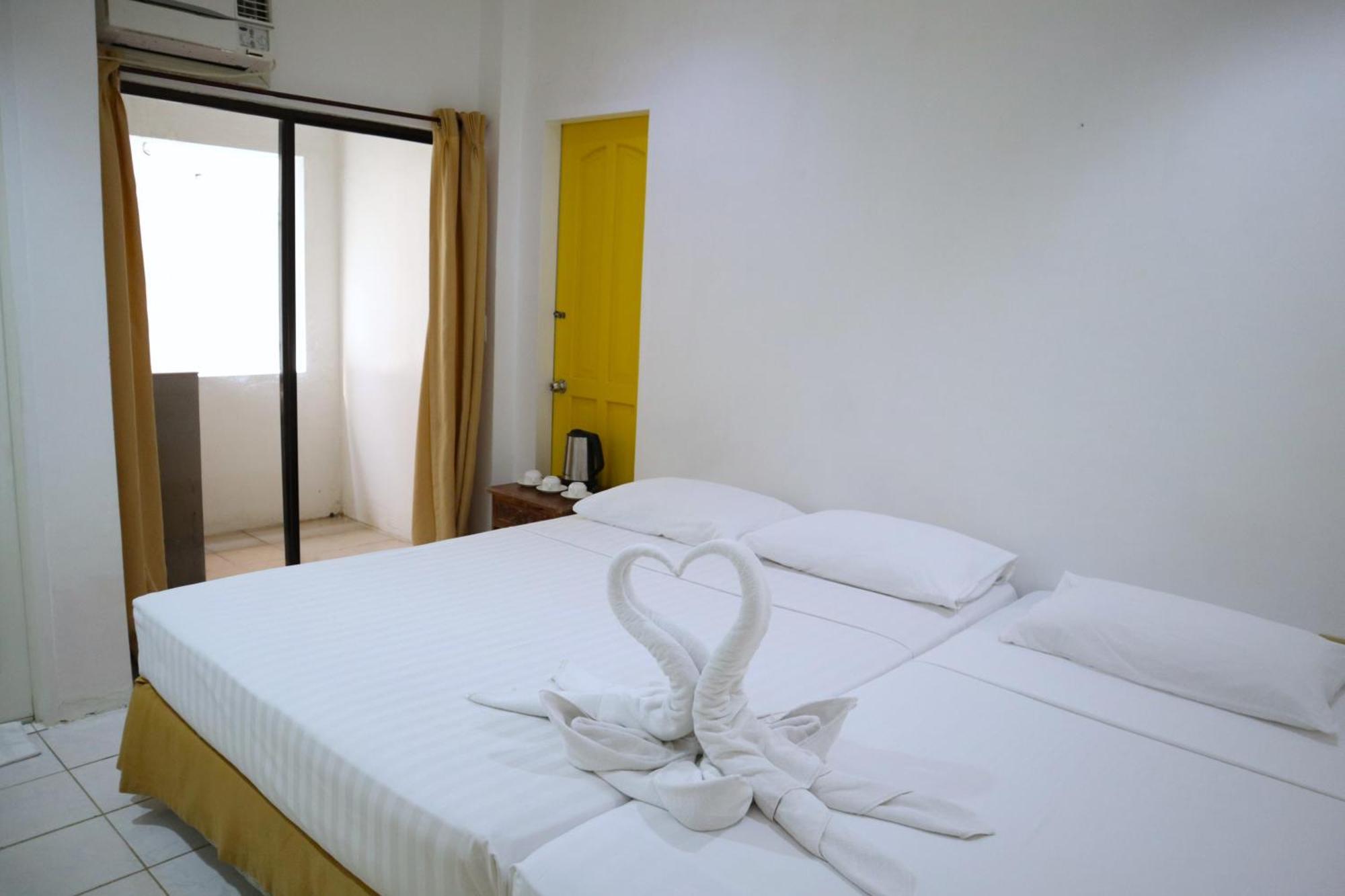 Island Inn Balabag  Екстер'єр фото