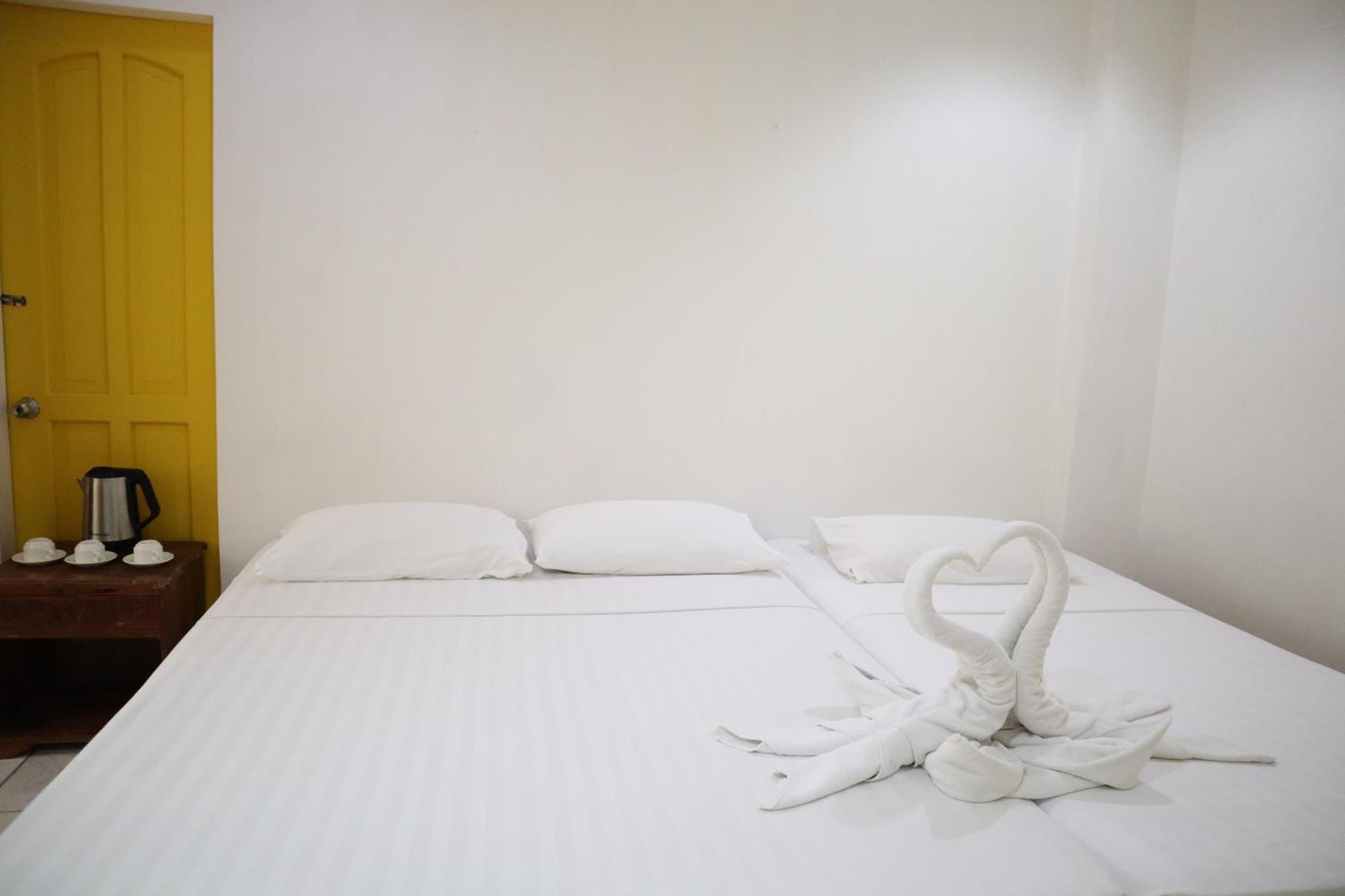 Island Inn Balabag  Екстер'єр фото