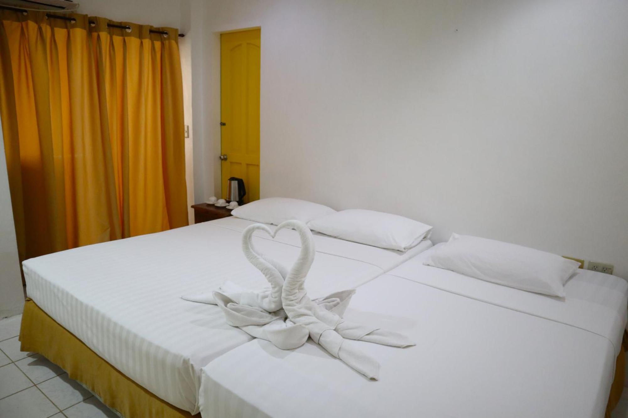 Island Inn Balabag  Екстер'єр фото